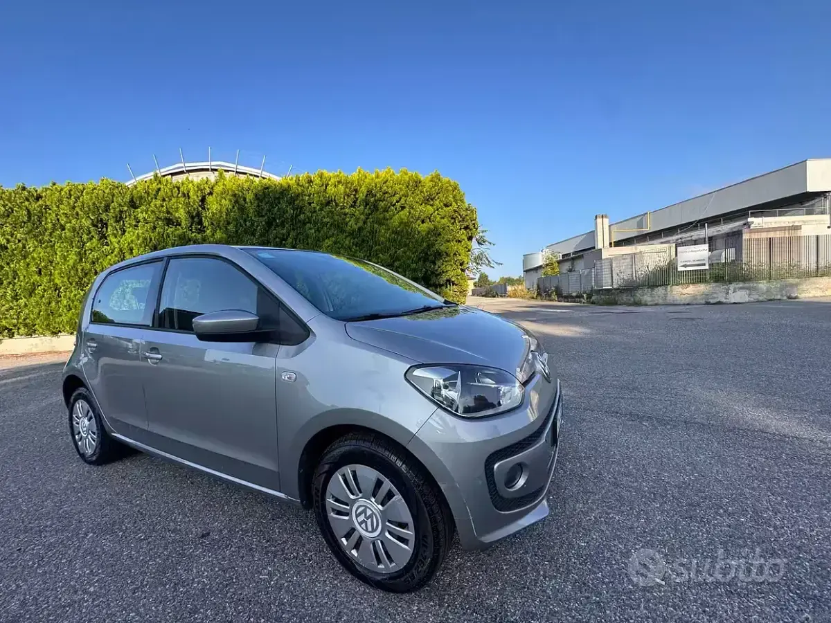 Usata VW up! 68 CV (50 kW) 2014 Grigio Utilitaria