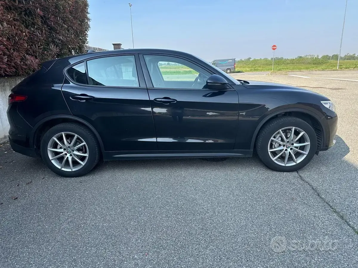 Usata Alfa Romeo Stelvio 210 CV (154 kW) 2019 Nero SUV
