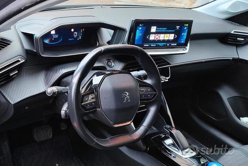 Usata Peugeot e-208 100 kW (136 CV) 2020 Grigio Utilitaria