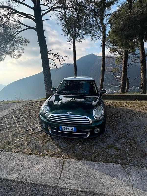 Usata Mini Cooper D 112 CV (82 kW) 2010 Verde Utilitaria