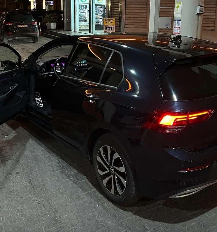 Usata VW Golf VIII Style 120 CV (88 kW) 2022 Nero Berlina