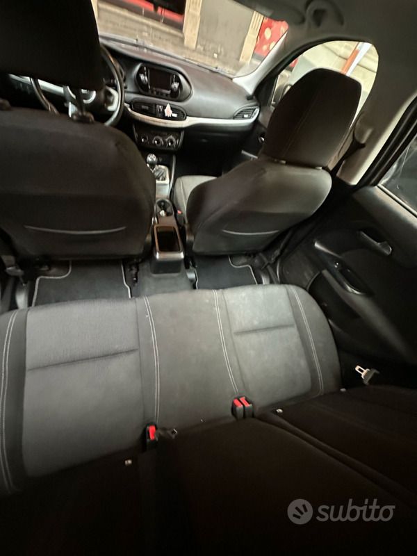 Usata Fiat Tipo 2019 Grigio Station wagon