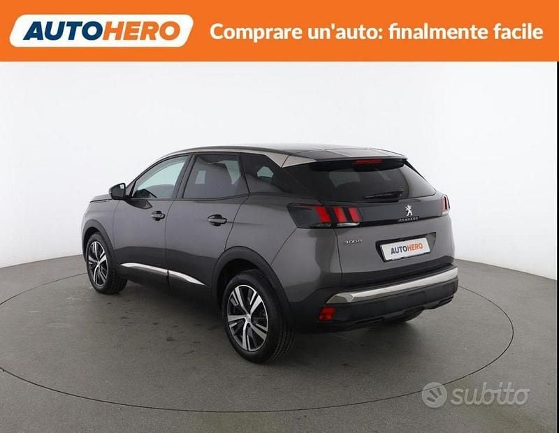Usata Peugeot 3008 130 CV (95 kW) 2022 Grigio SUV