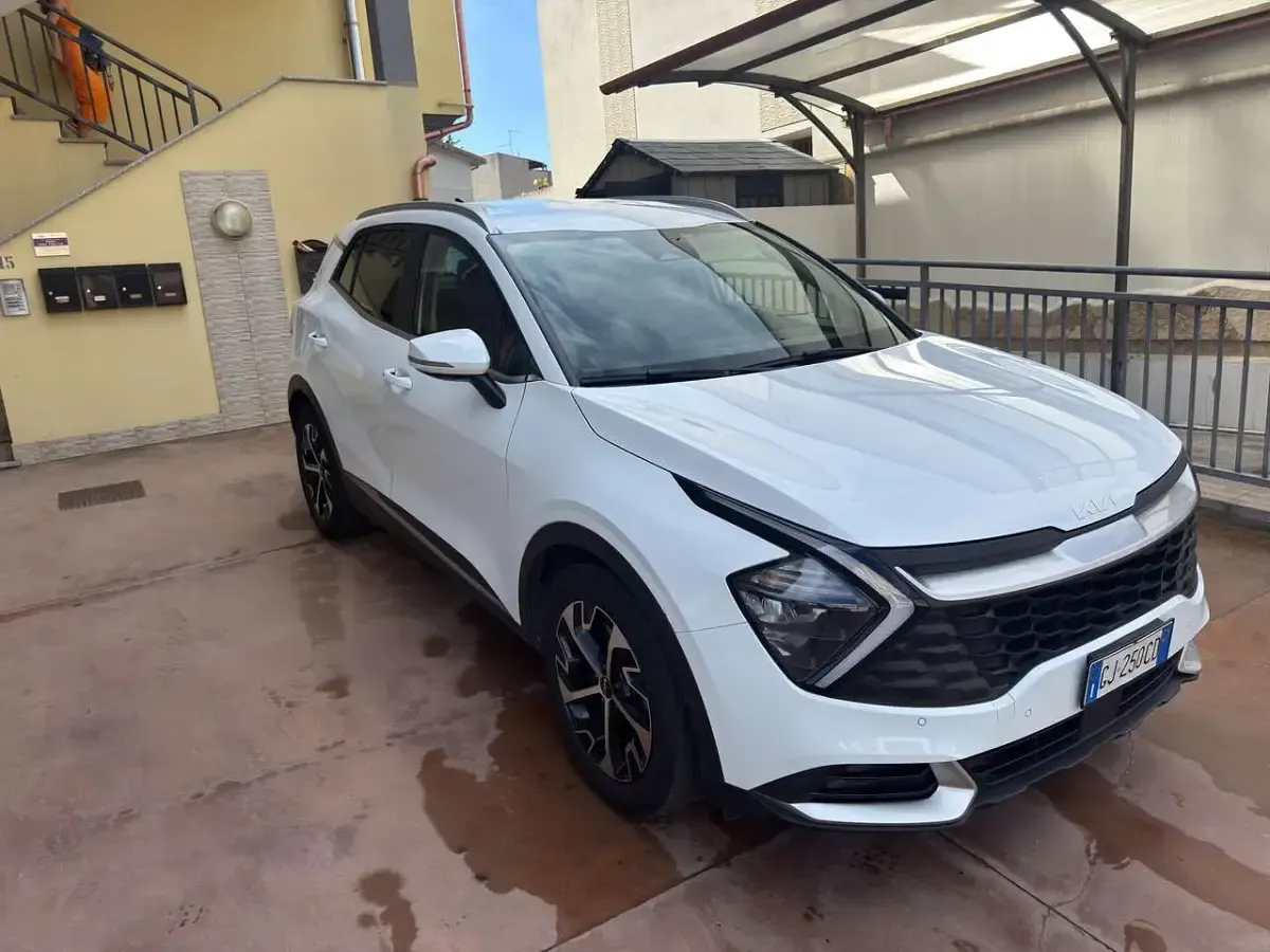 Usata Kia Sportage Style 136 CV (100 kW) 2023 Bianco SUV