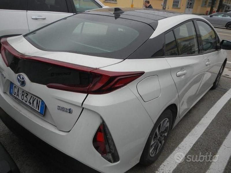 Usata Toyota Prius 98 CV (72 kW) 2020 Bianco Utilitaria