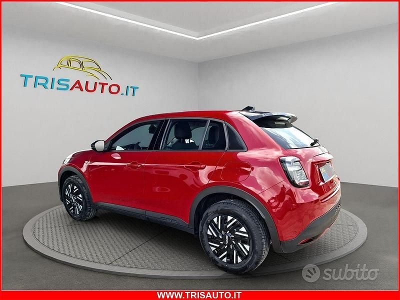 Usata Fiat 600 145 CV (106 kW) 2024 Rosso SUV