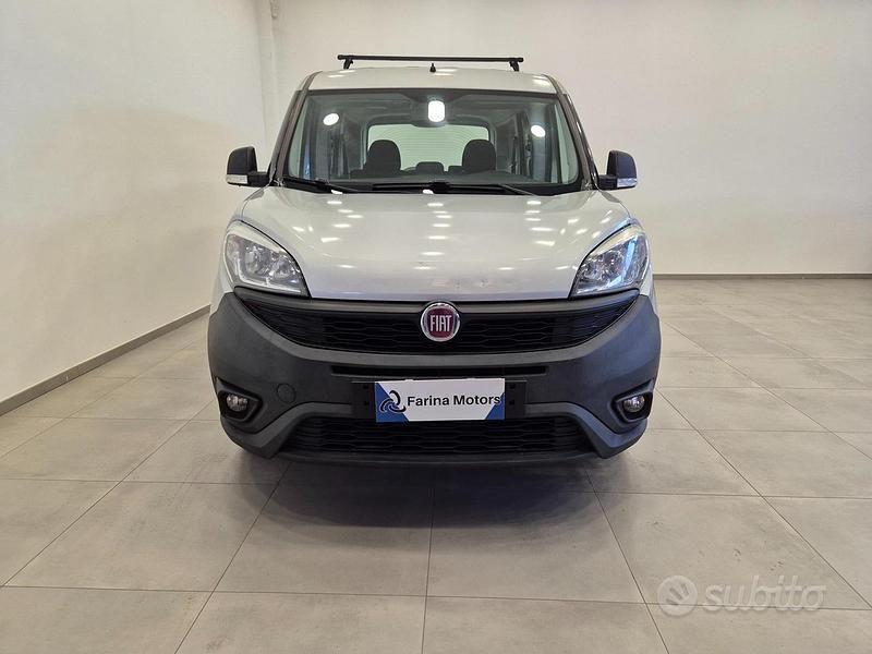 Usata Fiat Doblò Pop 95 CV (69 kW) 2015 Grigio Monovolume