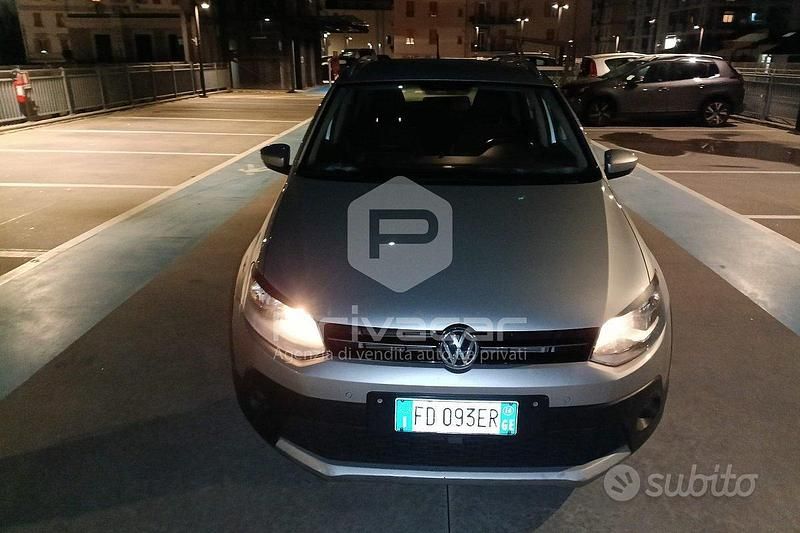 Käytetty VW Polo Cross 90 HP (66 kW) 2016 Harmaa Viistoperä