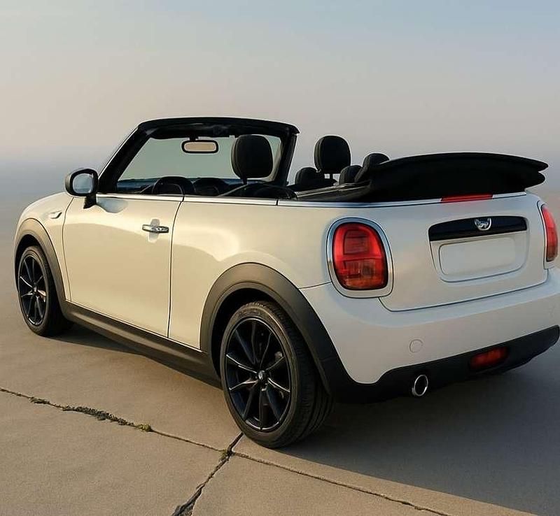 Usata Mini Cooper Cabriolet Hype 136 CV (100 kW) 2020 Bianco Cabrio