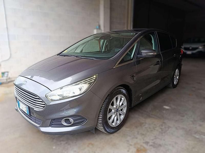 Usata Ford S-MAX Titanium S 150 CV (110 kW) 2016 Magnetic Monovolume