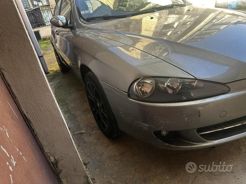 Usata Alfa Romeo 147 150 CV (110 kW) 2007 Grigio Utilitaria