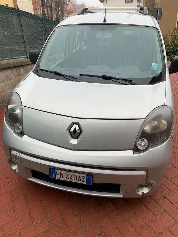 Usata Renault Kangoo 90 CV (66 kW) 2012 Grigio Monovolume