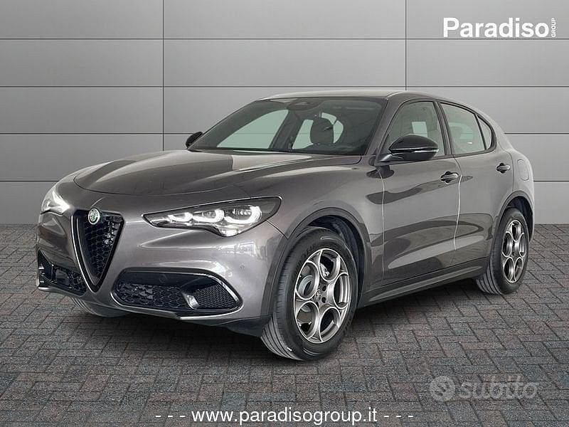 Nuova Alfa Romeo Stelvio Sprint 2025 Grigio SUV