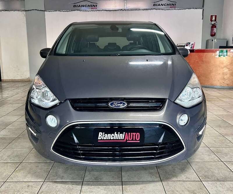 Usata Ford S-MAX Titanium 163 CV (119 kW) 2012 Grigio Monovolume