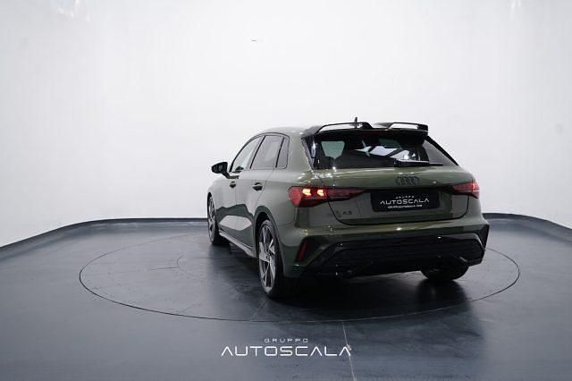 Nuova Audi A3 S-Line 150 CV (110 kW) 2025 Verde Berlina