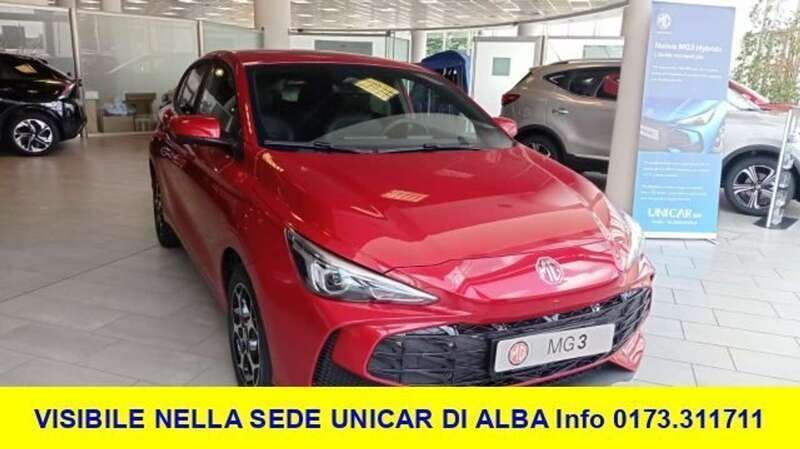 Usata MG MG3 Luxury 194 CV (142 kW) 2024 Rosso pastello Utilitaria