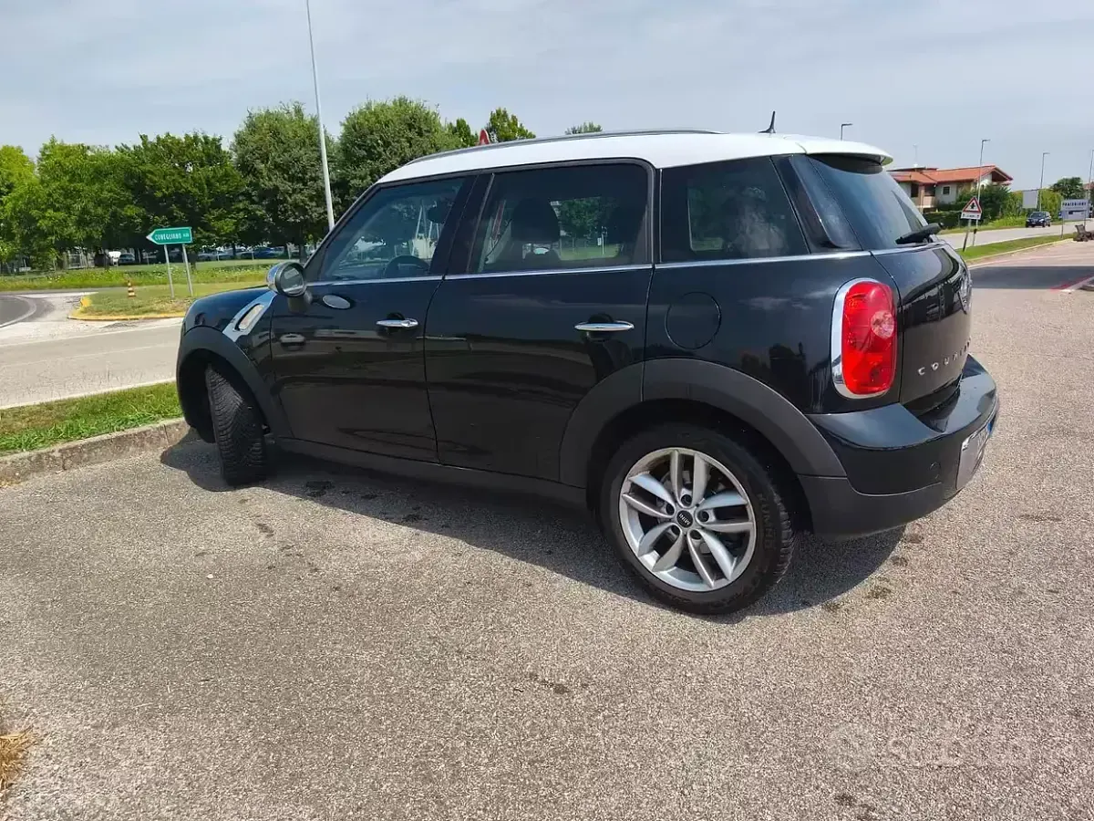 Usata Mini Cooper Countryman 122 CV (89 kW) 2014 Nero SUV