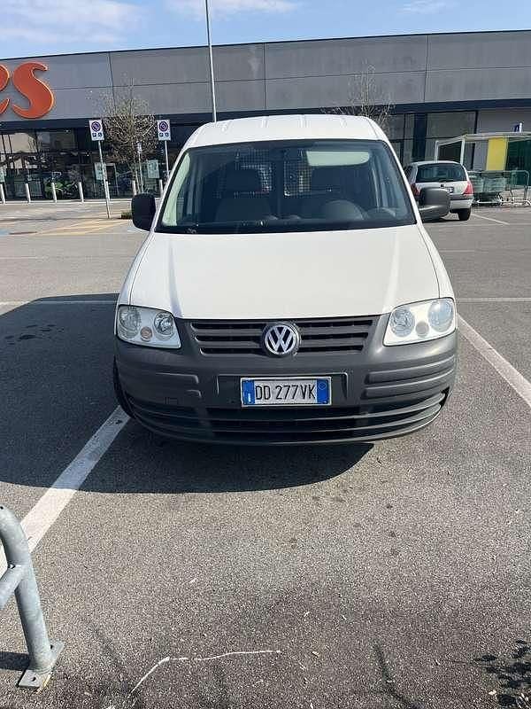 Usata VW Caddy 105 CV (77 kW) 2006 Bianco Monovolume