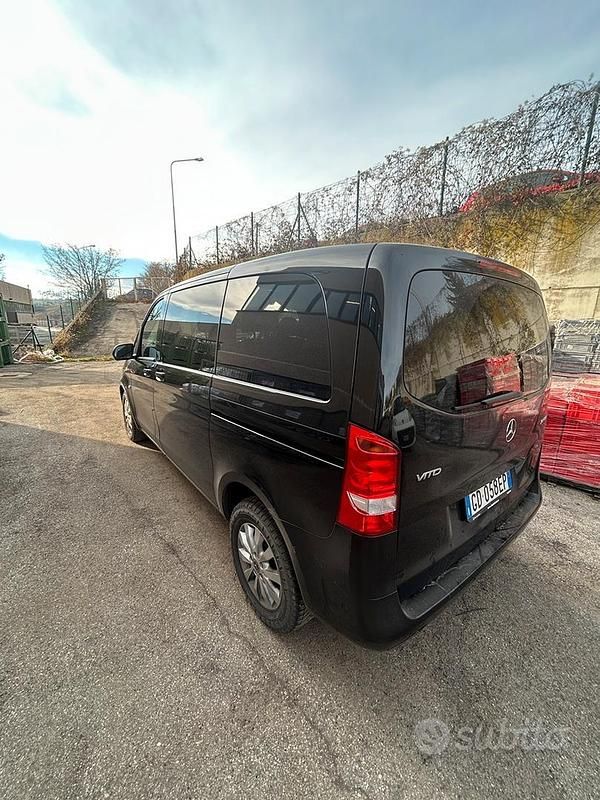 Usata Mercedes Vito 150 CV (110 kW) 2020 Nero Furgone