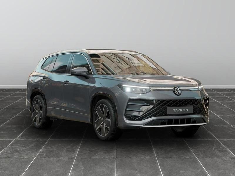 Nuova VW Tayron R-line Plus 193 CV (141 kW) 2025 Grigio SUV