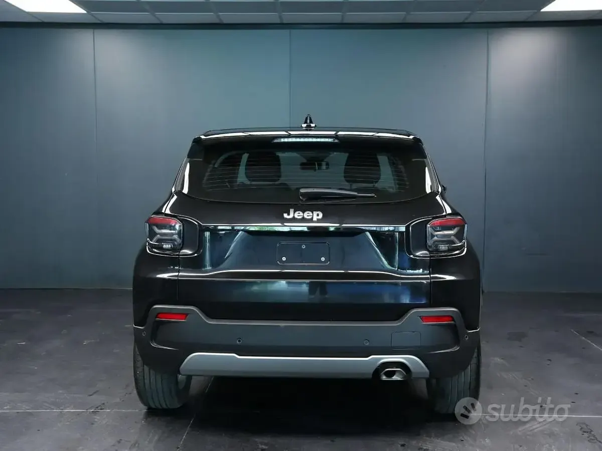Usata Jeep Avenger Altitude 101 CV (74 kW) 2024 Nero SUV