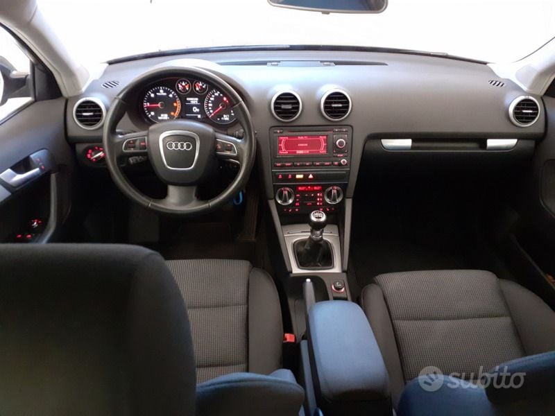 Usata Audi A3 140 CV (102 kW) 2012 Nero Utilitaria