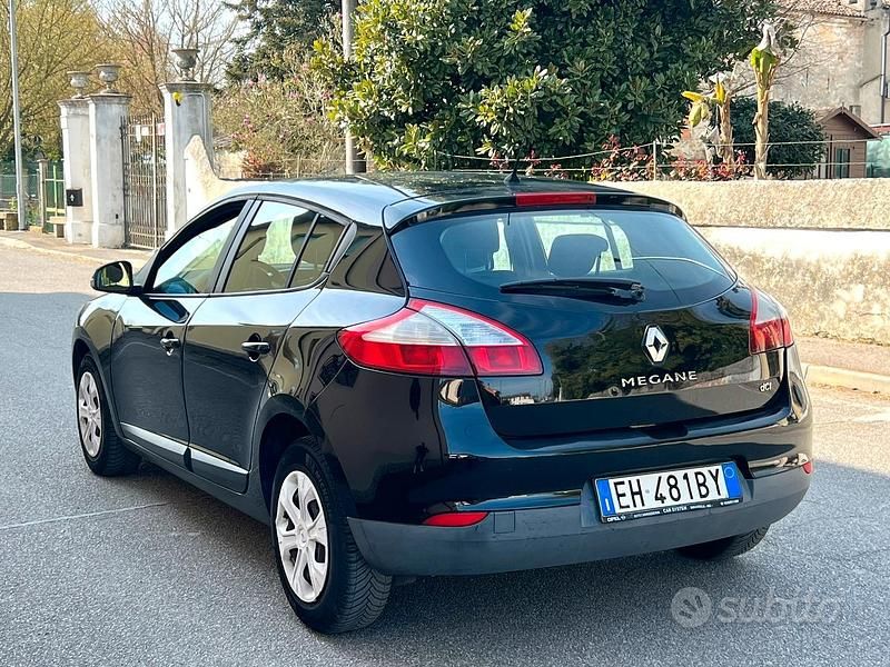 Usata Renault Mégane 90 CV (66 kW) 2011 Nero Berlina
