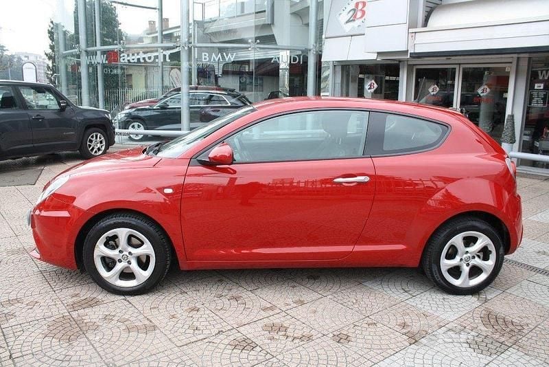 Usata Alfa Romeo MiTo 120 CV (88 kW) 2017 Rosso Utilitaria