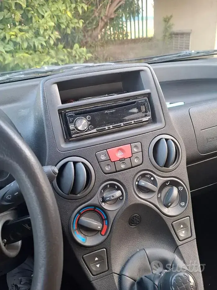 Usata Fiat Panda 69 CV (50 kW) 2011 Utilitaria