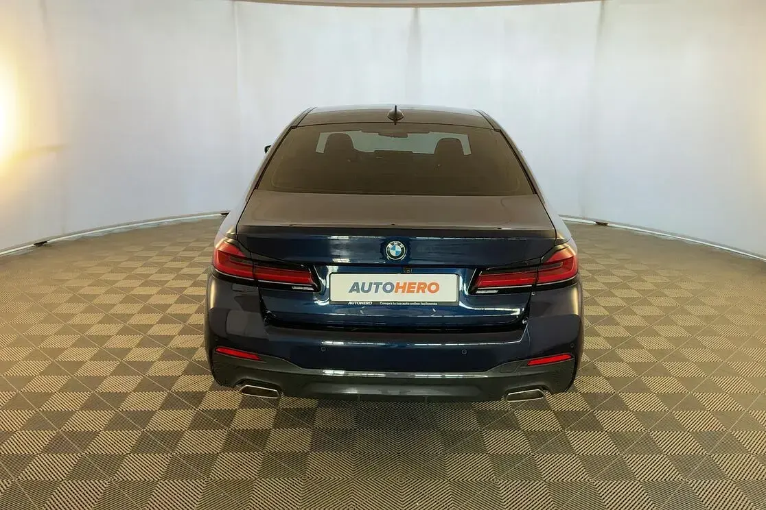 Usata BMW 520 M Sport 201 CV (147 kW) 2023 Blu Berlina
