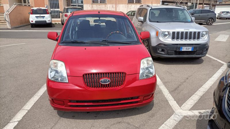 Rosso Usata 2008 Kia Picanto Due volumi | 1100 € (Super prezzo) - Immagine 1/4
