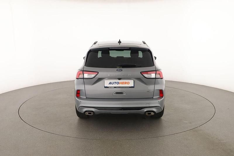 Usata Ford Kuga ST-Line 179 CV (131 kW) 2024 Grigio SUV