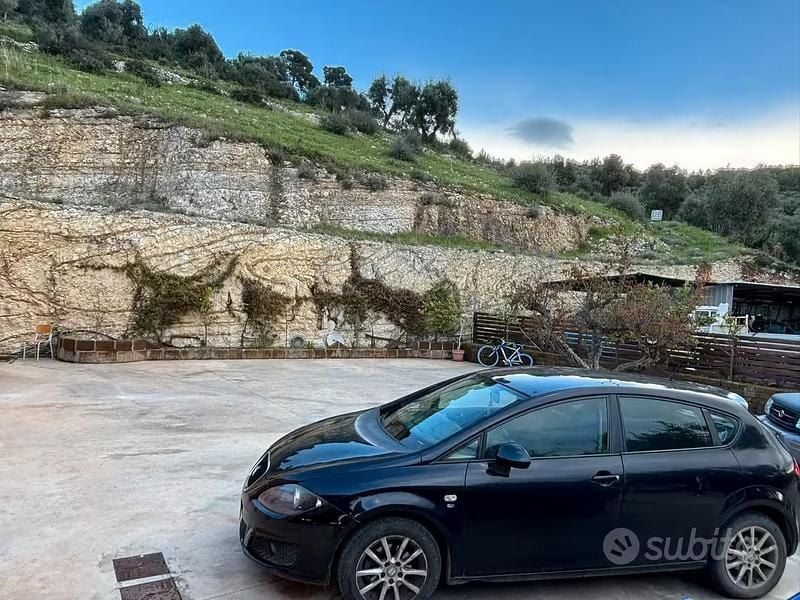 Usata Seat Leon 2011 Nero Utilitaria