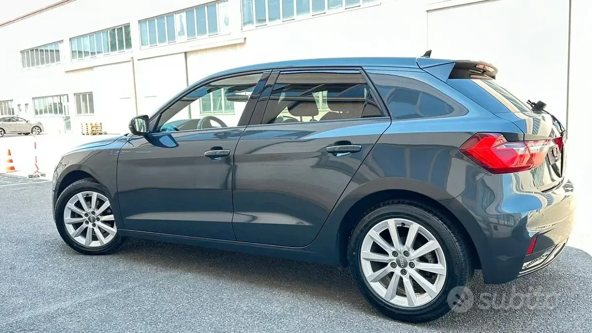 Usata Audi A1 95 CV (69 kW) 2020 Grigio SUV