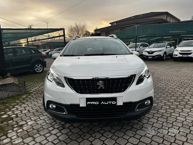 Usata Peugeot 2008 Allure 83 CV (61 kW) 2019 Bianco SUV