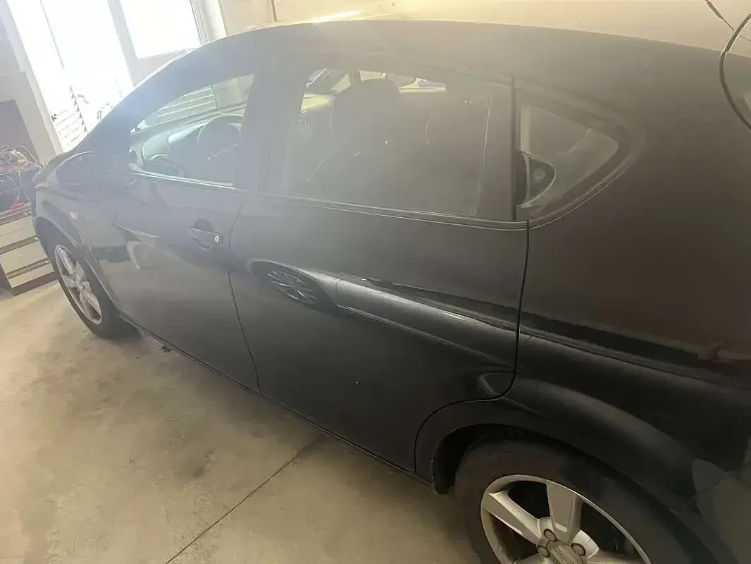 Usata Seat Leon 90 CV (66 kW) 2007 Nero Utilitaria