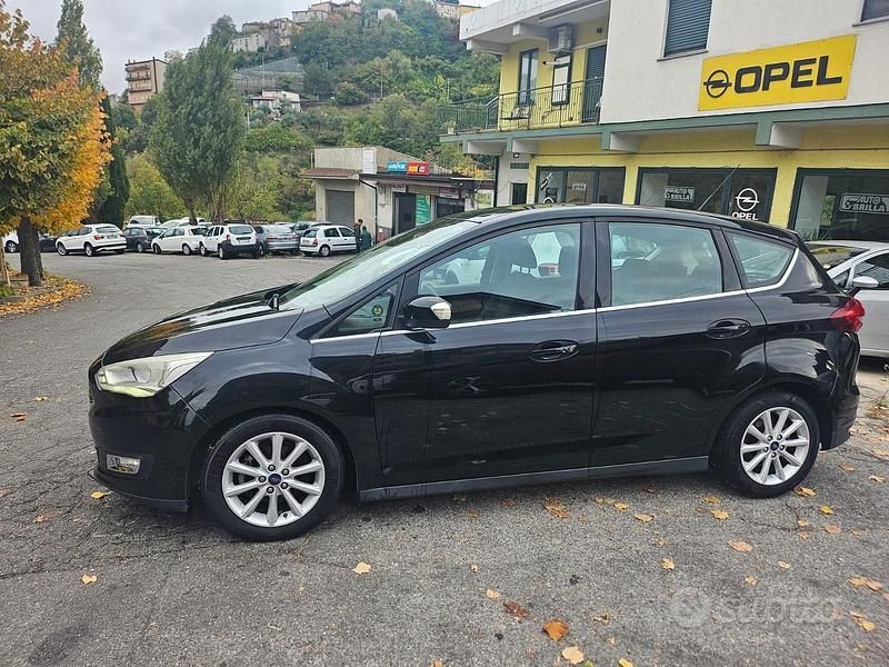 Begagnad Ford C-MAX Titanium 120 HK (88 kW) 2017 Minibuss