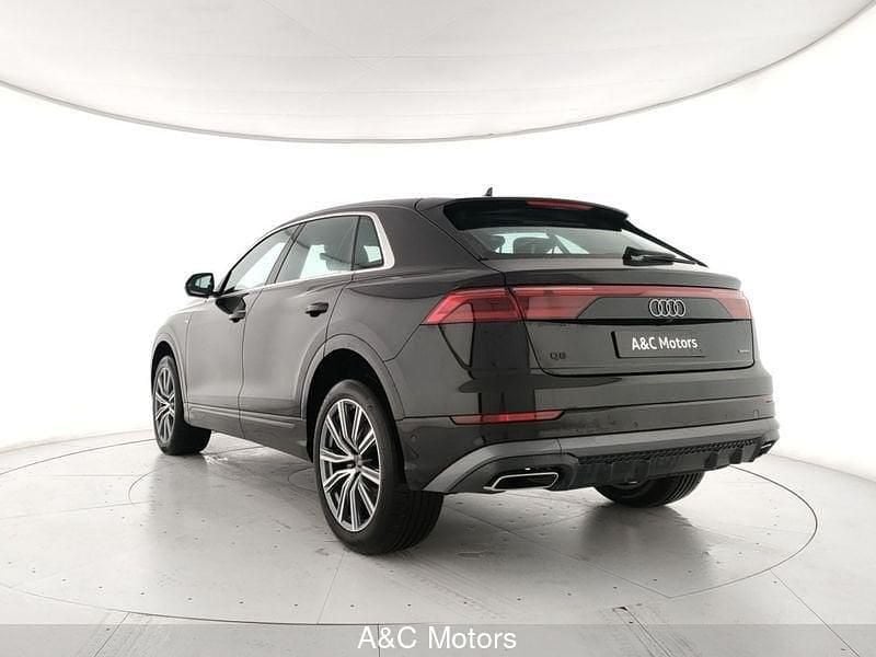 Nuova Audi Q8 S-Line 340 CV (250 kW) 2025 Nero SUV