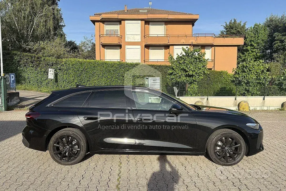 Usata Audi A5 Business 150 CV (110 kW) 2025 Nero Station wagon