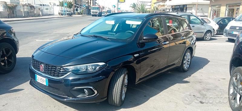 Usata Fiat Tipo Mirror 120 CV (88 kW) 2020 Nero Station wagon