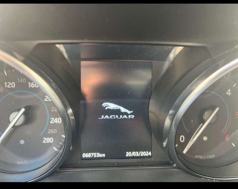 Usato 2018 Jaguar F-Pace 2.0 Diesel 180 CV (34.900 €)