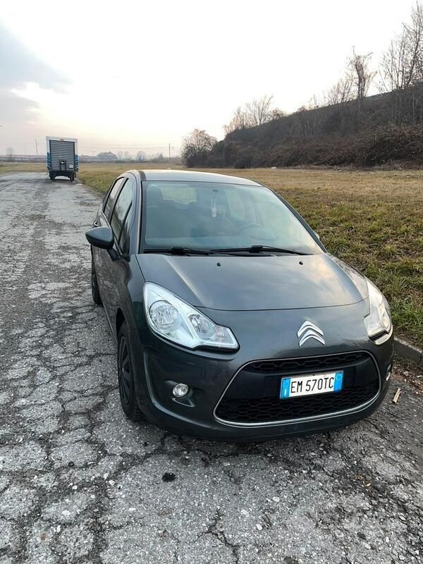 Grigio Usata 2012 Citroën C3 Seduction Due volumi | 7000 € (Molto cara) - Immagine 1/4