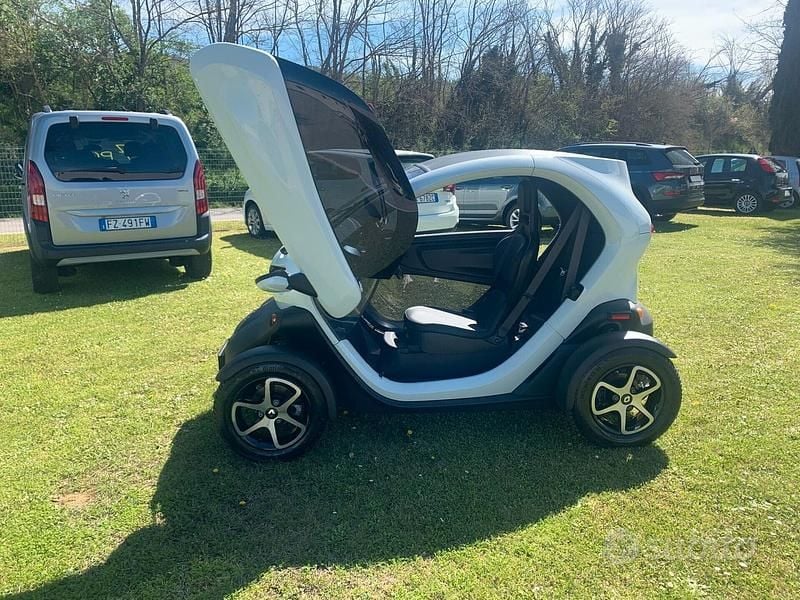 Usata Renault Twizy 13 kW (18 CV) 2020 Bianco Utilitaria