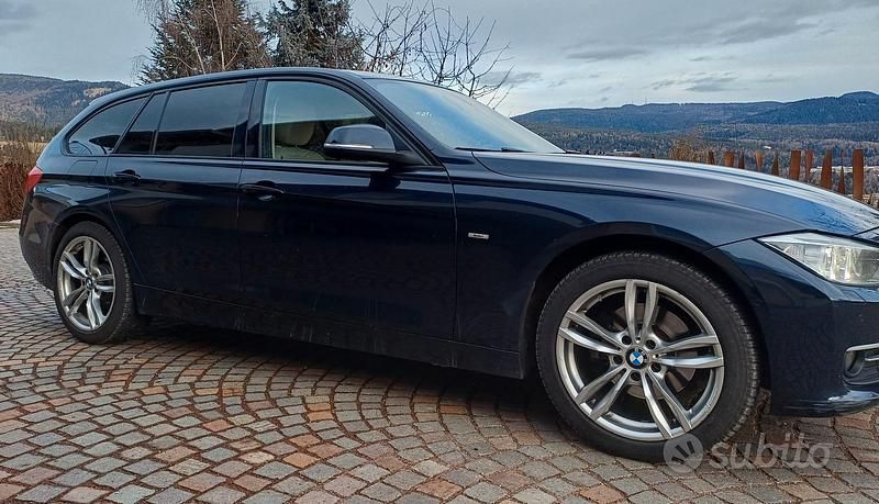 Usata BMW 320 184 CV (135 kW) 2014 Blu Station wagon