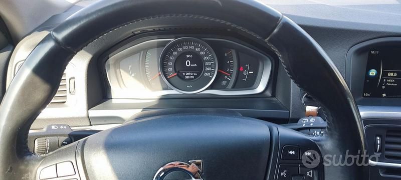 Usata Volvo V60 2015 Grigio Station wagon