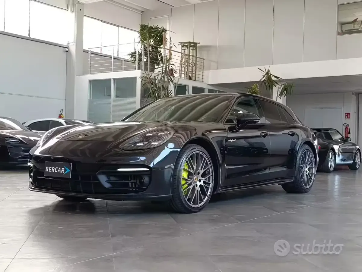 Usata Porsche Panamera Sport Turismo 330 CV (242 kW) 2022 Berlina
