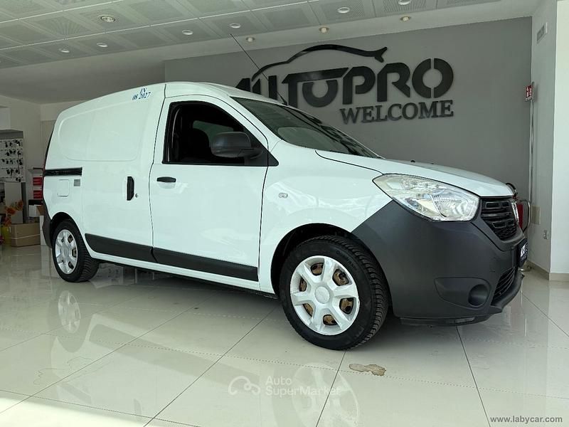 Usata Dacia Dokker 102 CV (75 kW) 2018 Bianco Monovolume