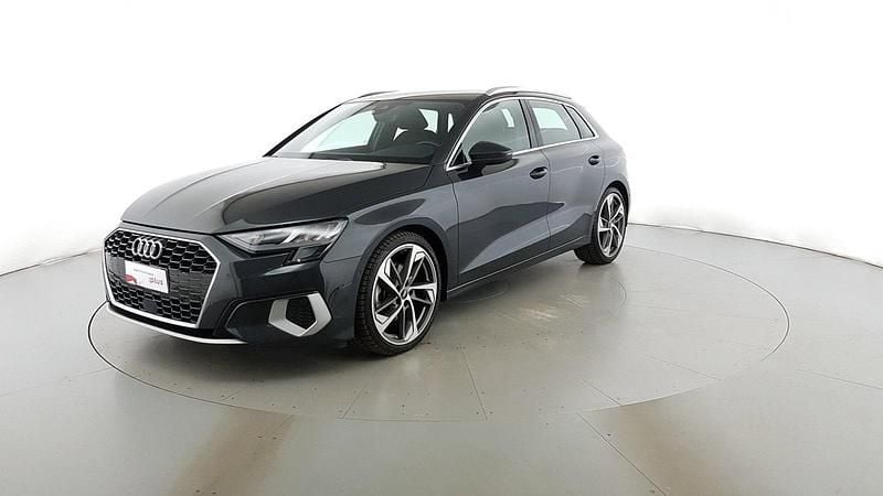Usata Audi A3 Advanced 150 CV (110 kW) 2020 Grigio manhattan metallizzato Berlina