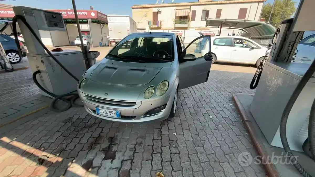 Usata Smart ForFour 68 CV (50 kW) 2005 Grigio Utilitaria