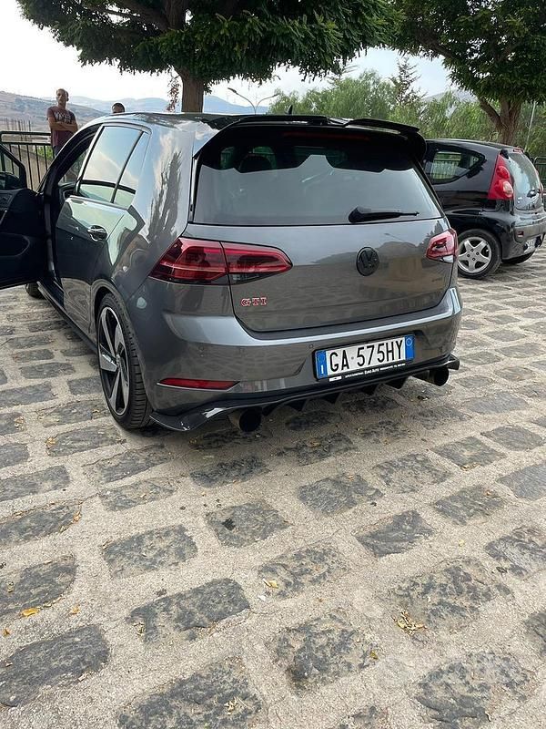 Usata VW Golf VII GTI 245 CV (180 kW) 2019 Grigio Berlina